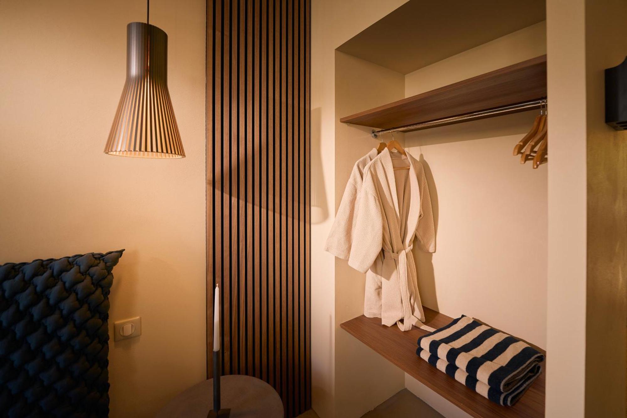Suite Atypique - Jacuzzi Privatif En Centre Ville De קונייאק מראה חיצוני תמונה